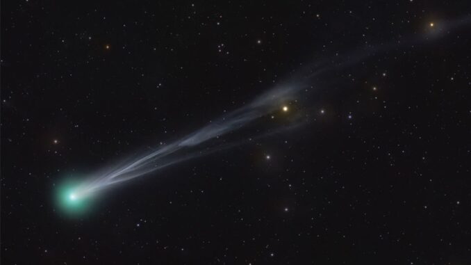 Comet C/2025 A6 Lemmon. Credit: Victor Sabet & Julien De Winter